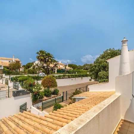 Vila Le Paradis By Hellovacations *